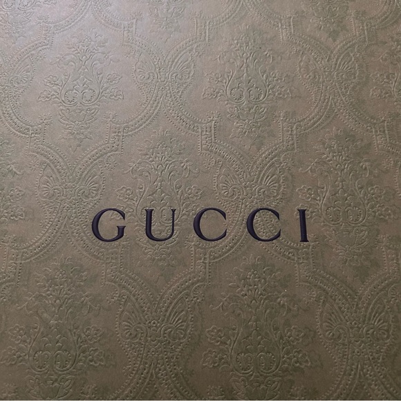Gucci Gift Box - Picture 4 of 7